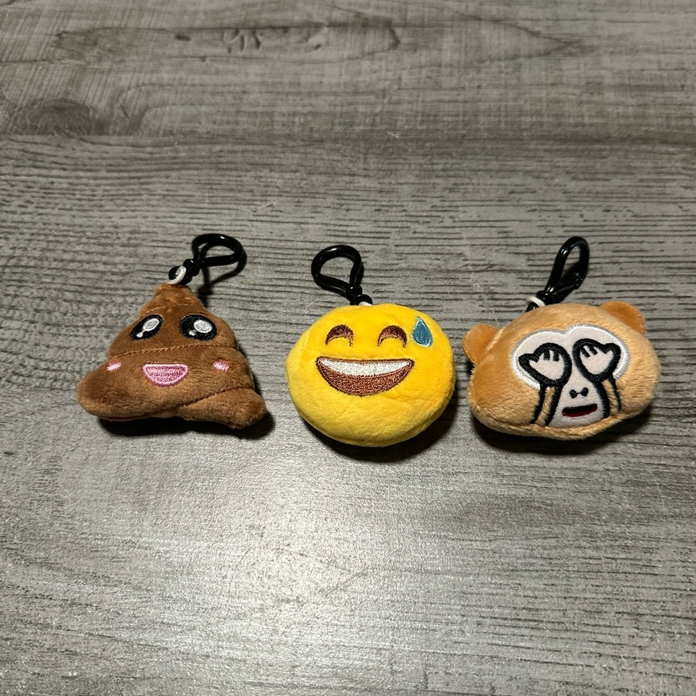 Emoji‎ Keychains Lot of 3 New